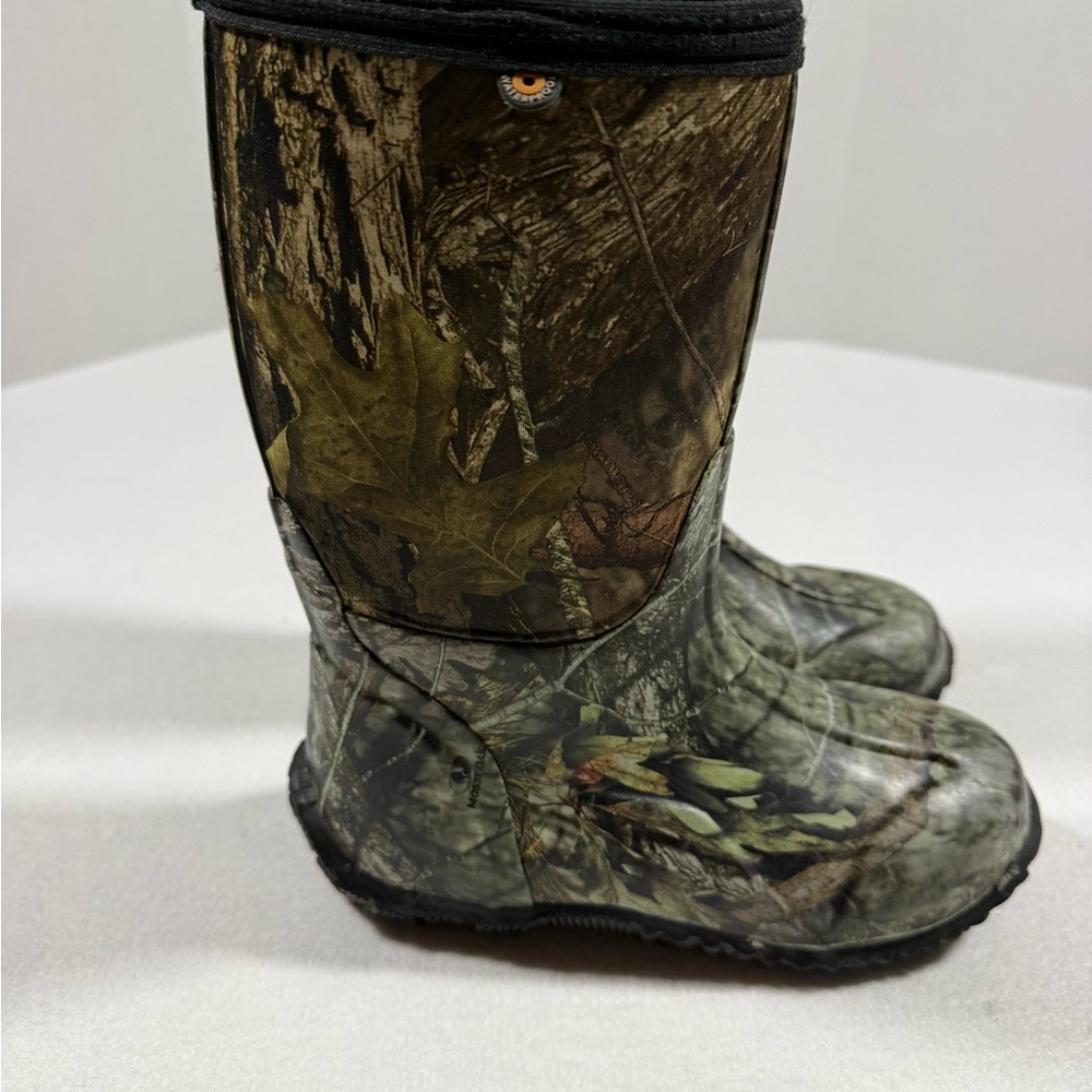 Bogs Youth Classic High Waterproof Muck Boots Mossy Oak Bottomland Camo Size 3